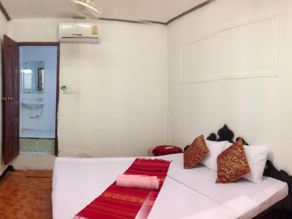 Lpq Backpackers Hostel Luang Prabang Luaran gambar